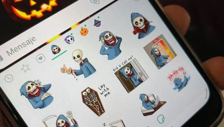 Cómo descargar los stickers de Halloween para WhatsApp