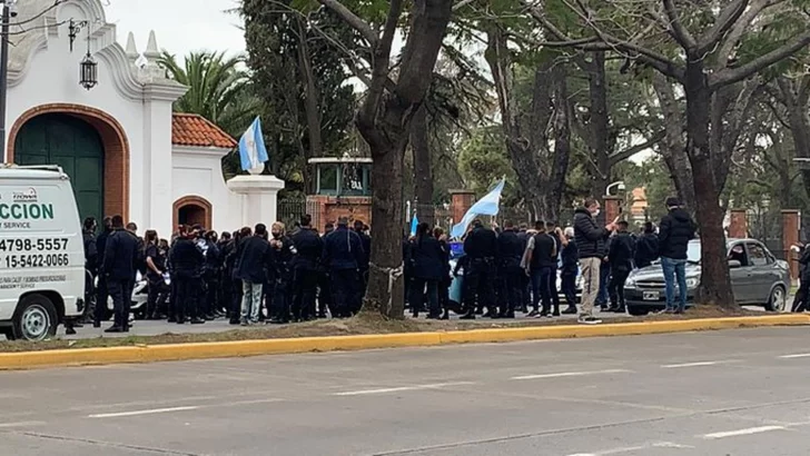 El reclamo de la Policía Bonaerense llegó hasta la Quinta de Olivos
