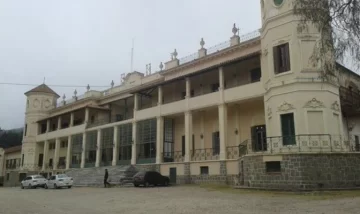 La escalofriante foto en la que captaron a una “nena fantasma” en un hotel de Córdoba