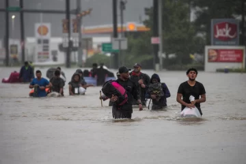 Crece la cifra de víctimas por el huracán Harvey y creen que se agravarán las inundaciones