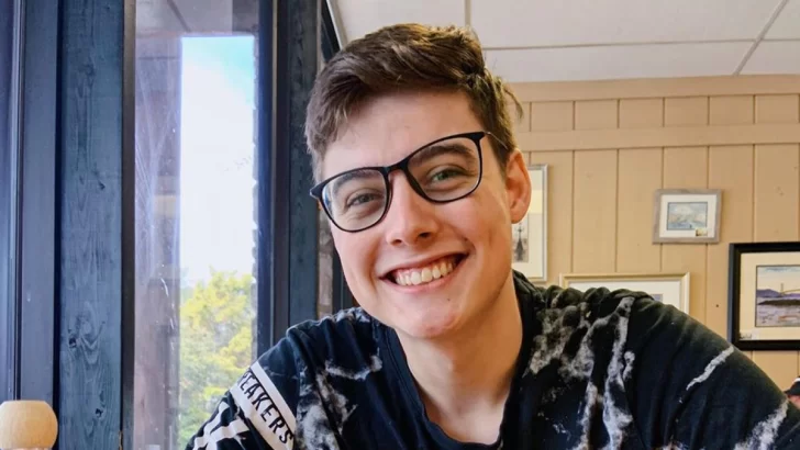 A los 19 años falleció el reconocido youtuber Landon Clifford