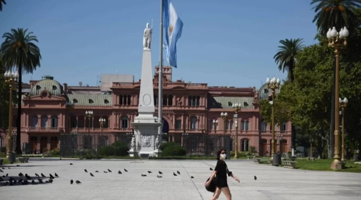 Ginés explicó por qué “hay muchísimos más infectados que los oficiales”