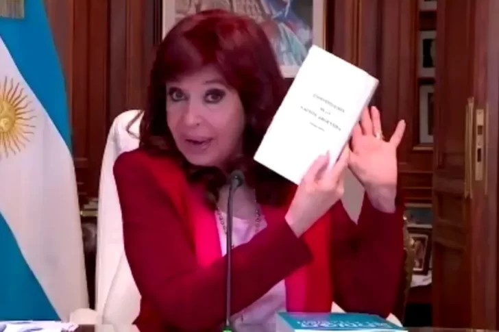 “Toneladas de mentiras”: Cristina Kirchner volvió a cargar contra los fiscales Luciani y Mola