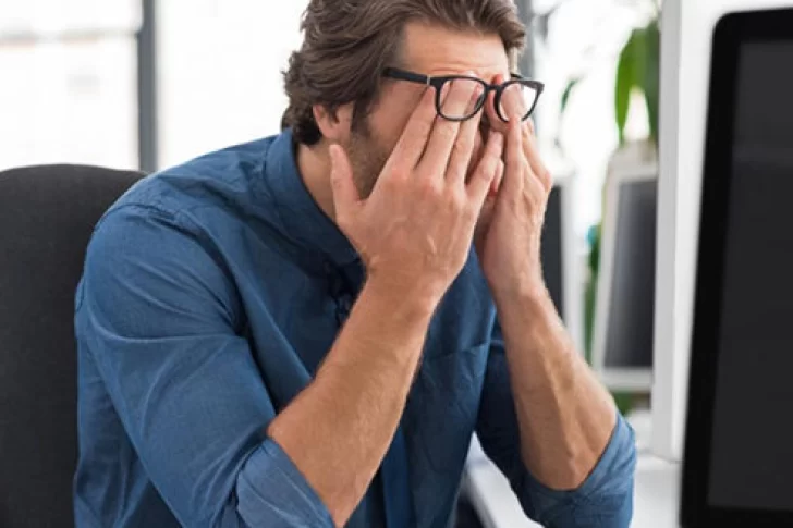 Cómo cuidar la vista si pasamos muchas horas frente a la computadora