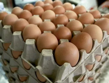 El mensaje viral de una comerciante para que un deudor pague un cartón de huevos