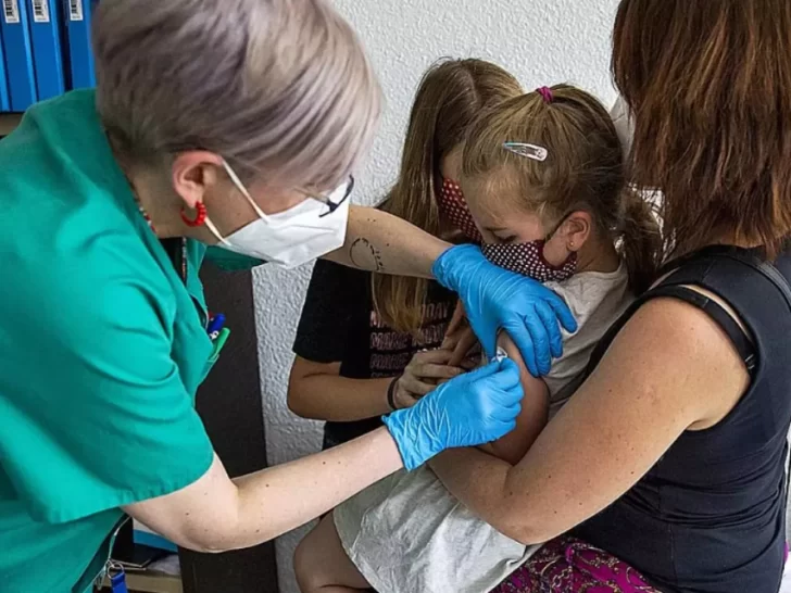 Alerta roja de OMS y Unicef por la mayor caída de vacunación en niños en tres décadas