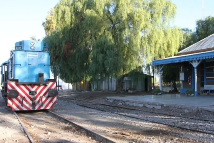 Un niño de 12 años cayó de un tren en Albardón y sufrió amputaciones en ambas piernas