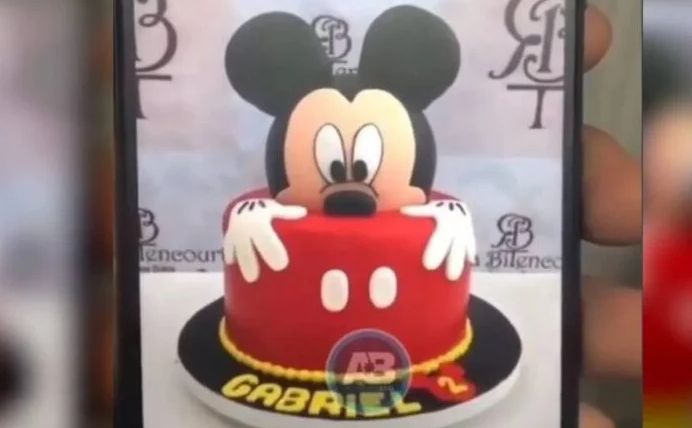 Pidió una torta de Mickey Mouse, pero el resultado no fue el que esperaba