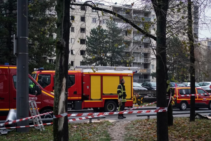 Diez muertos, la mitad de ellos niños, como consecuencia del incendio de un edificio