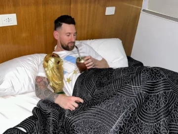 Lionel Messi durmió con la Copa del Mundo: “Buen día”