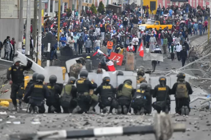 Las violentas protestas volvieron a Lima y acorralan al gobierno de Dina Boluarte