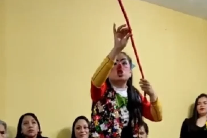 Un nene reveló sin querer la infidelidad de su papá en medio de una fiesta