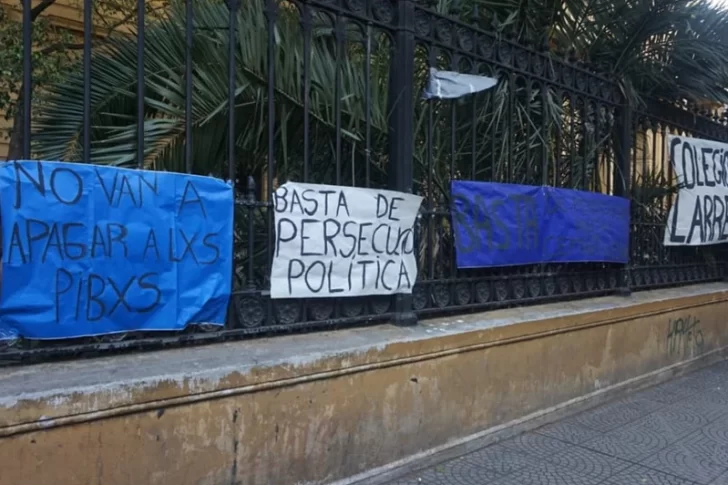 El Gobierno porteño denunció penalmente a padres de alumnos que tomaron escuelas