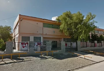 Les robó dinero a sus padres y lo repartió entre los compañeros de su colegio