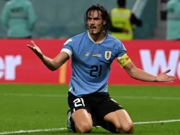 La furia de Cavani con el VAR por la eliminación de Uruguay se hizo viral