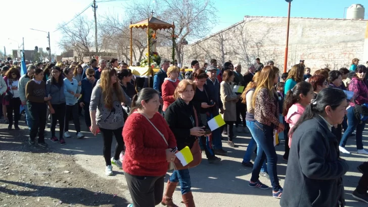 Unos 15 mil fieles demostraron su fe por San Cayetano en Chimbas