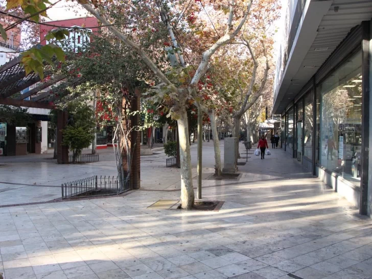 Postales de una ciudad desolada por el paro general