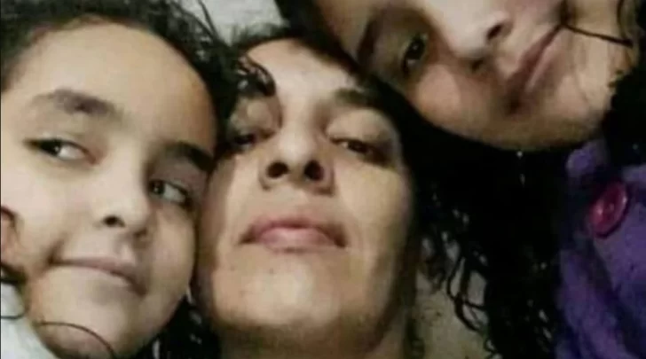 Una mujer y sus dos hijas murieron en un incendio: creen que fue intencional