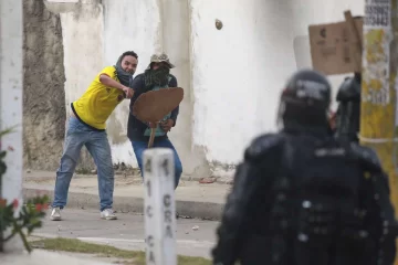 Libertarios provocaron incidentes en la llegada de Massa a Casa Rosada