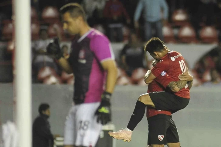 Sobre el final, Independiente liquidó a San Martín de Tucumán