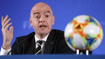 Infantino: “Jugaremos cuando podamos jugar, puede ser julio o agosto”