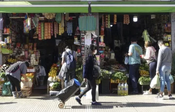 Según el Indec, el costo de la canasta básica alimentaria subió 9,5% en octubre