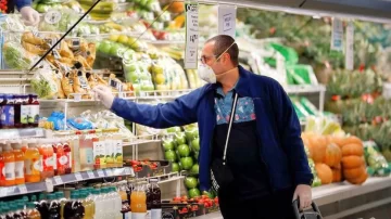 Las ventas en los supermercados bajaron 1,5% en junio