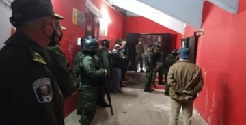 La Policía neutralizó una sala búnker de la barra de Newell’s en el Coloso Bielsa