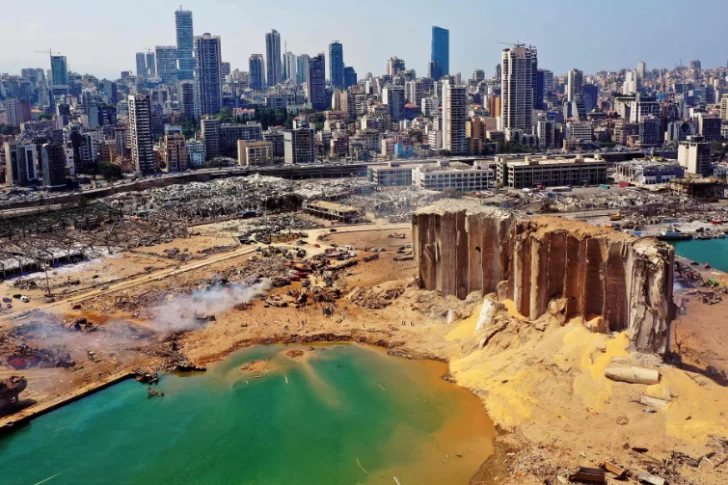 El origen del nitrato de amonio que hizo estallar Beirut: la desidia que provocó una catástrofe