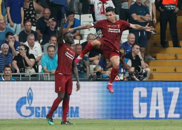 Liverpool derrotó por penales a Chelsea y es el supercampeón de Europa