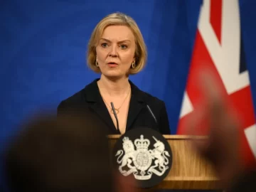 Reino Unido: renunció la primera ministra Liz Truss