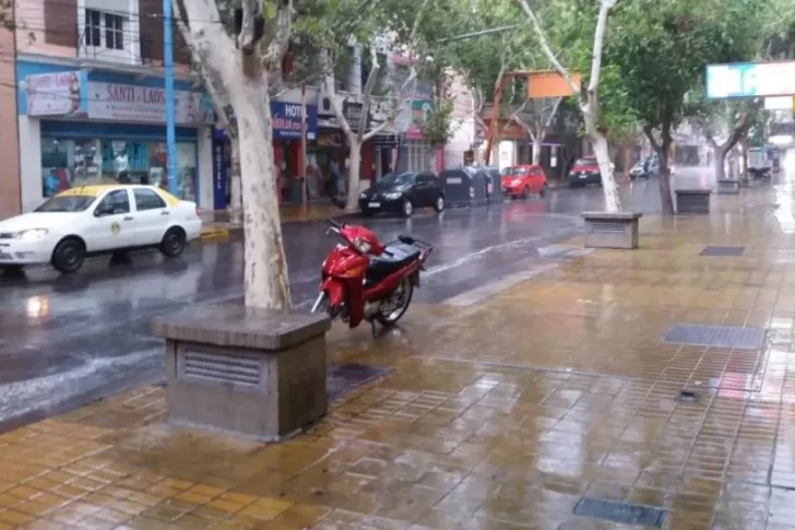 Lanzaron un alerta por lluvias para la madrugada de este miércoles