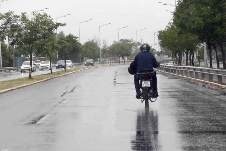 Alerta por tormentas para la madrugada del lunes