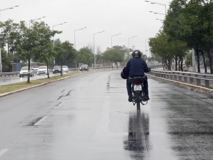 Alerta por tormentas para la madrugada del lunes