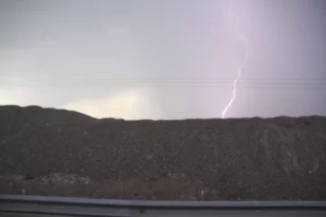 Tormenta eléctrica, lluvia y fuertes vientos azotaron al Gran San Juan y alrededores