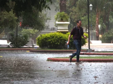 Emiten un alerta por tormentas fuertes y caída de granizo para San Juan