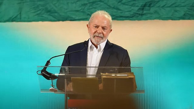 Lula tiene covid-19 y suspende todas las actividades de campaña