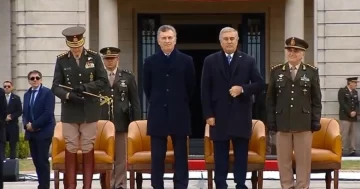 Macri evitó mencionar el paro nacional durante un acto del Ejército