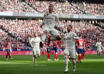 El Real Madrid derrotó al Atlético a domicilio