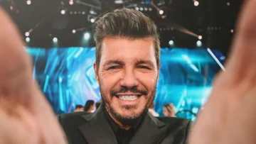 ¿Tinelli se hizo llevar una valija en un avión privado que figuró como “vuelo humanitario”?