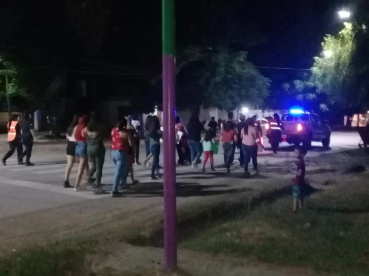 Mientras la Policía sigue buscando al “sátiro de la moto”, la gente marchó pidiendo medidas