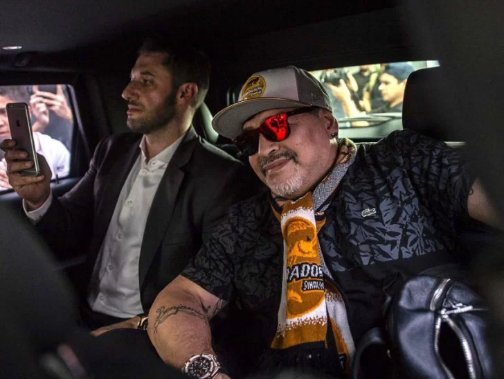 Peritarán el celular del chofer de Diego Maradona