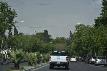 La temperatura bajó con la presencia del Sur a más de 45 km/h