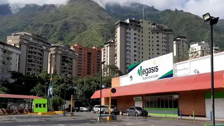 Inauguró el primer supermercado iraní en América Latina