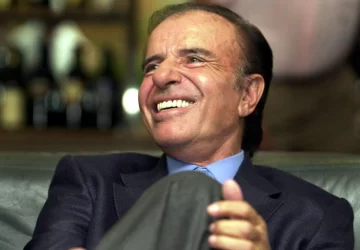 “El presidente Menem encabezó una reunión”, el error de la Jefatura de Gabinete