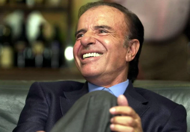 “El presidente Menem encabezó una reunión”, el error de la Jefatura de Gabinete