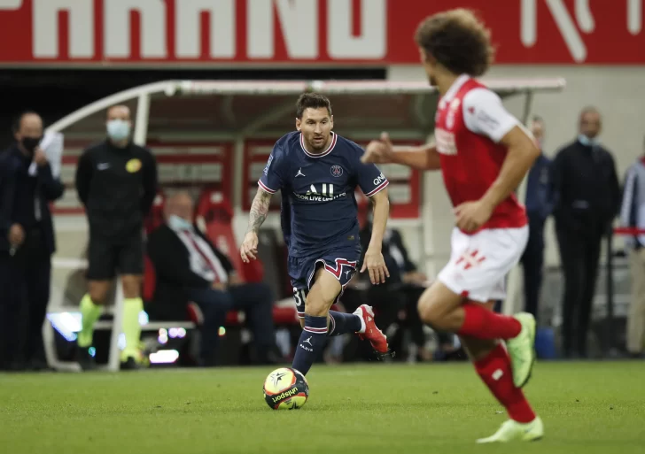 Lionel Messi tuvo su esperado debut y el PSG siguió con su racha triunfal