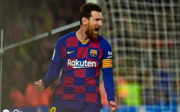 Con un gol de Messi, el Barcelona venció 3 a 1 al Napoli y está en cuartos de final