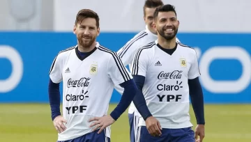 Messi y Agüero, entre los candidatos al Balón de Oro