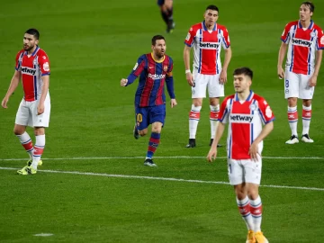 Dos goles de Messi para encaminar el cómodo triunfo de Barcelona ante Alaves